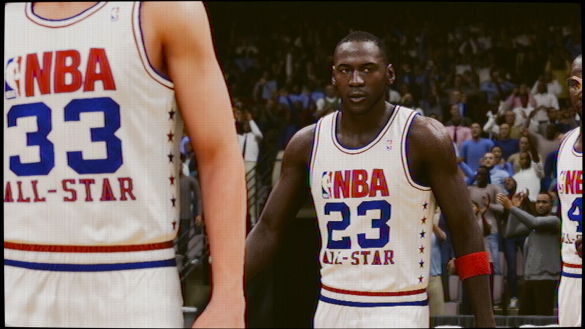 1985 年至 1990 年间，迈克尔·乔丹 (Michael Jordan) 身着 NBA 全明星队服
